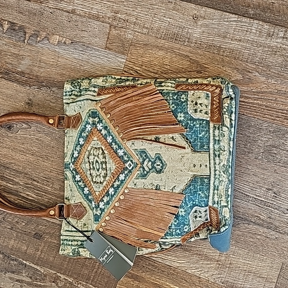 Myra purse